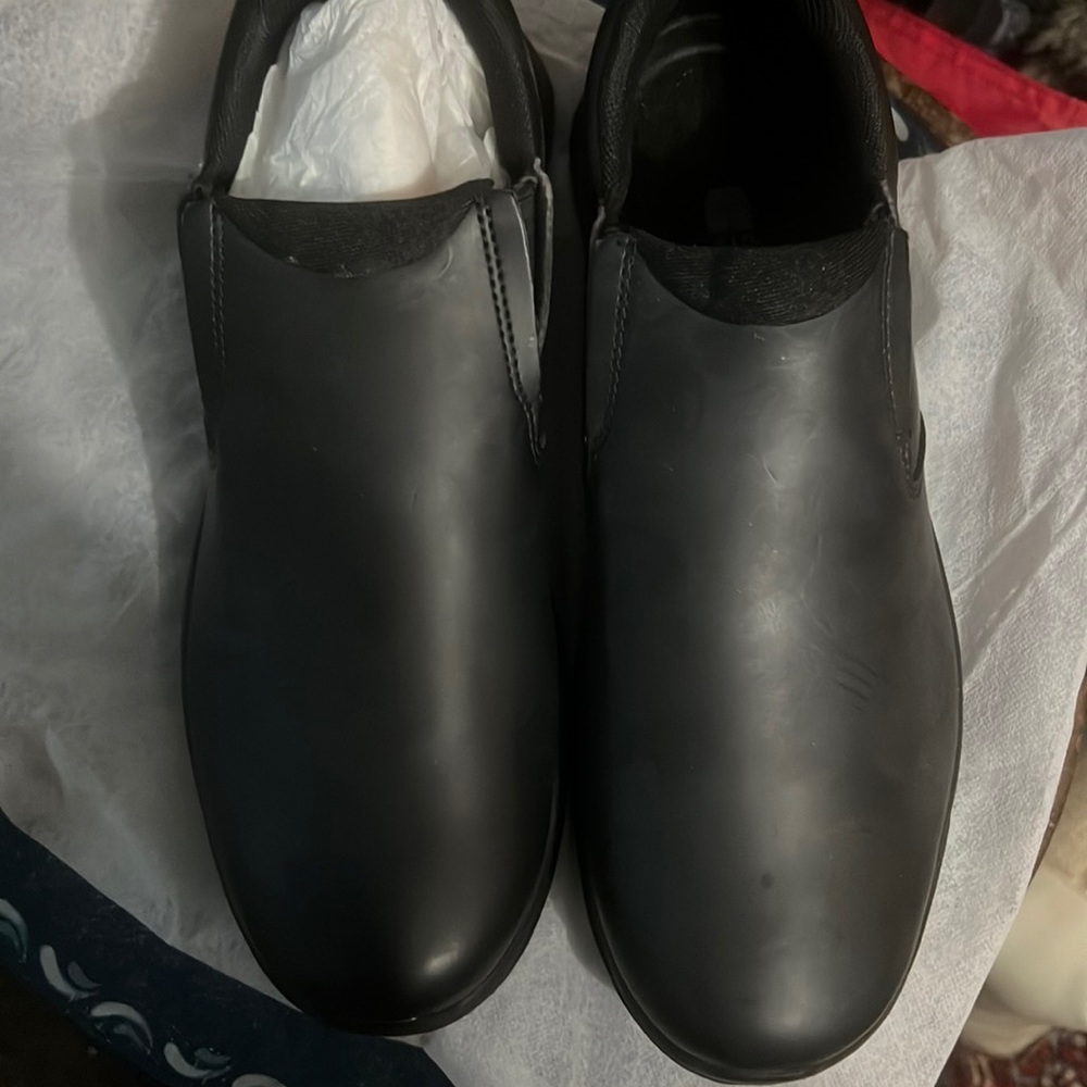 Woman shoe crew